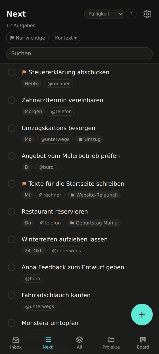 Next-Liste im dunklen Design